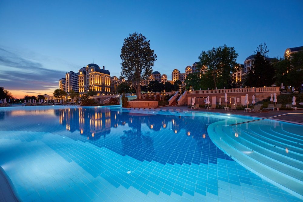 Alua Sunny Beach Resort & Spa - Hyatt Inclusive Collection — Pool in Sunny Beach, Burgas Region