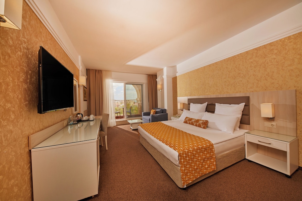 Alua Sunny Beach Resort & Spa - Hyatt Inclusive Collection — Rooms in Sunny Beach, Burgas Region