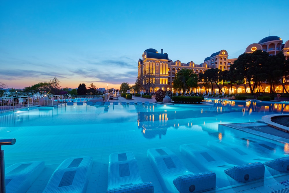 Alua Sunny Beach Resort & Spa - Hyatt Inclusive Collection — Pool in Sunny Beach, Burgas Region
