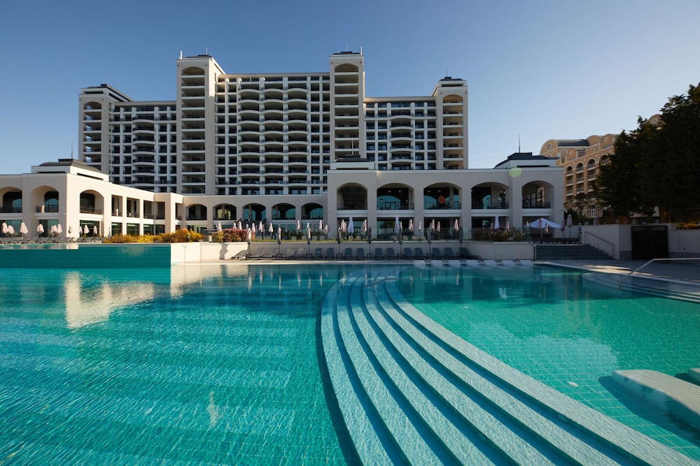 Secrets Sunny Beach Resort & Spa- All Inclusive - Adults Only - Hyatt Inclusive Collection — Swimming pool in Sunny Beach, Burgas Region