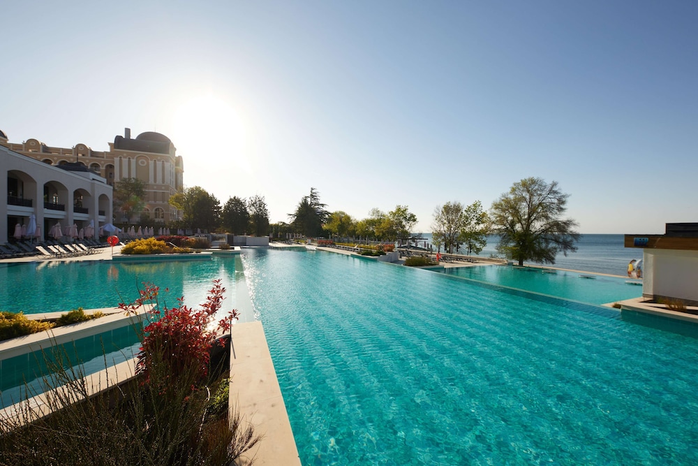 Secrets Sunny Beach Resort & Spa- All Inclusive - Adults Only - Hyatt Inclusive Collection — Swimming pool in Sunny Beach, Burgas Region