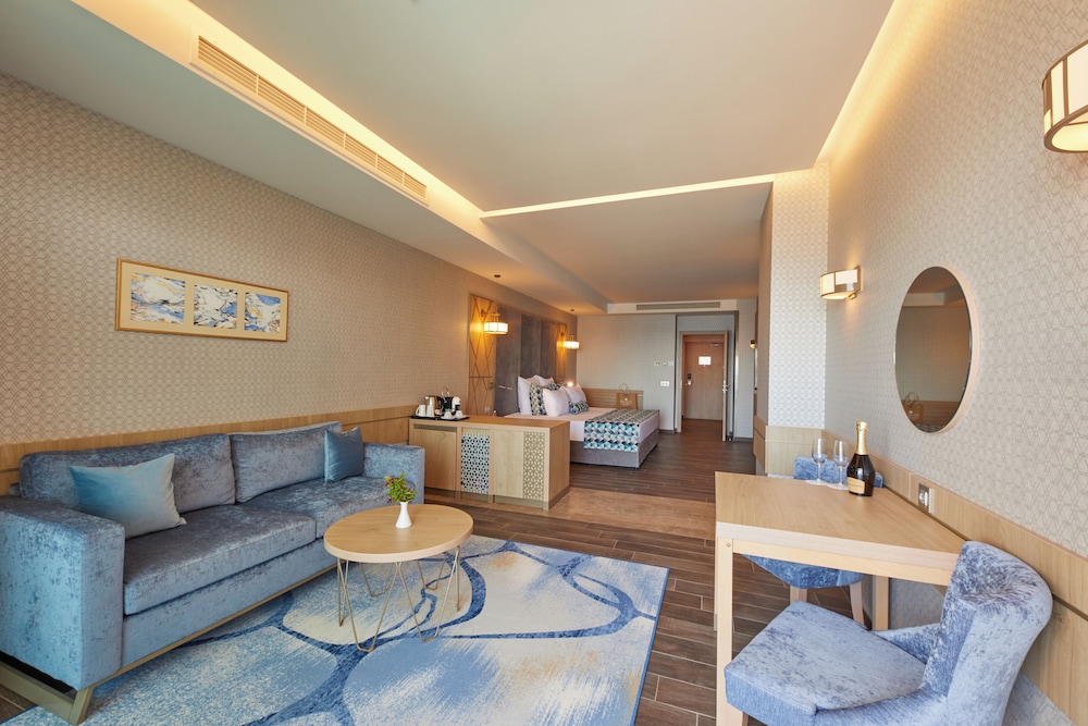 Secrets Sunny Beach Resort & Spa- All Inclusive - Adults Only - Hyatt Inclusive Collection — Hotel rooms in Sunny Beach, Burgas Region