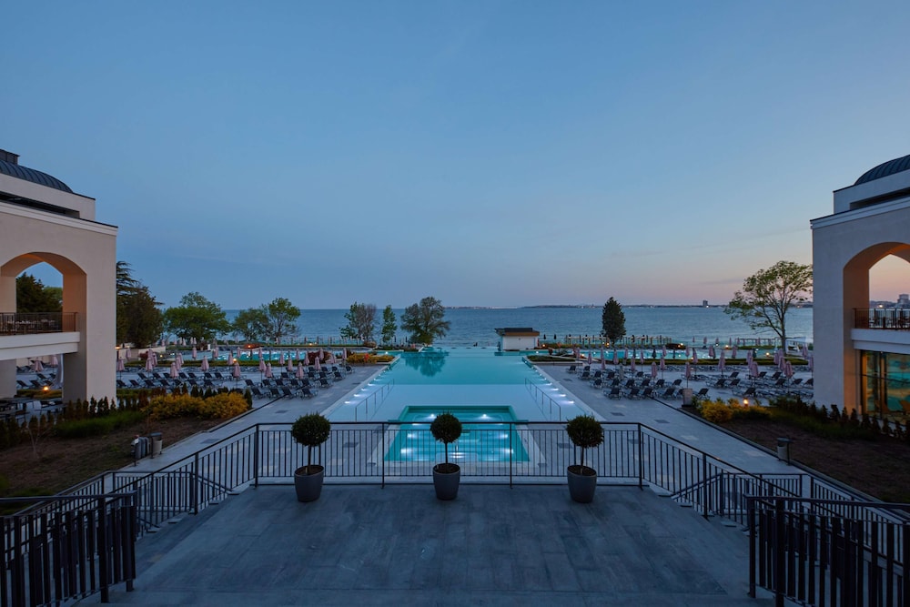 Secrets Sunny Beach Resort & Spa- All Inclusive - Adults Only - Hyatt Inclusive Collection — Swimming pool in Sunny Beach, Burgas Region