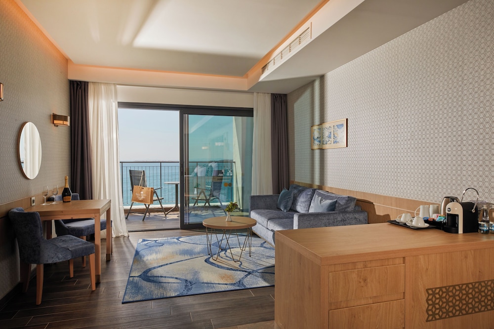 Secrets Sunny Beach Resort & Spa- All Inclusive - Adults Only - Hyatt Inclusive Collection — Hotel rooms in Sunny Beach, Burgas Region
