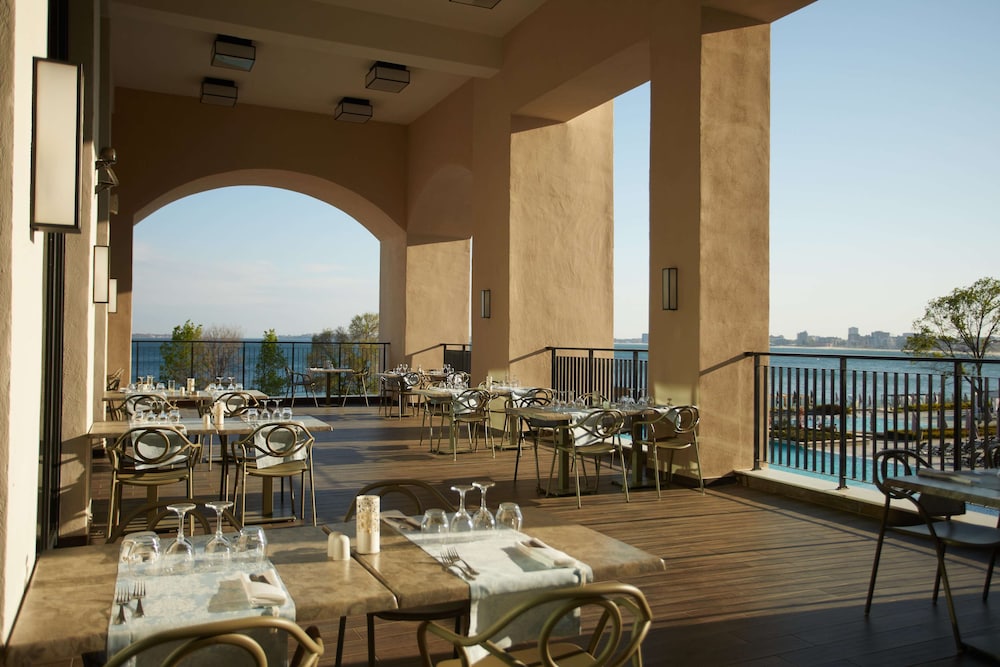 Secrets Sunny Beach Resort & Spa- All Inclusive - Adults Only - Hyatt Inclusive Collection — Restaurant & bars in Sunny Beach, Burgas Region