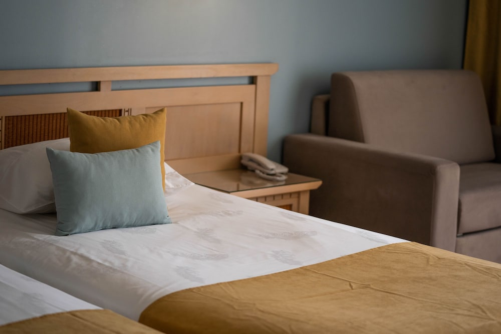 HVD Club Hotel Miramar - Ultra All Inclusive — Hotel rooms in Obzor, Burgas Region