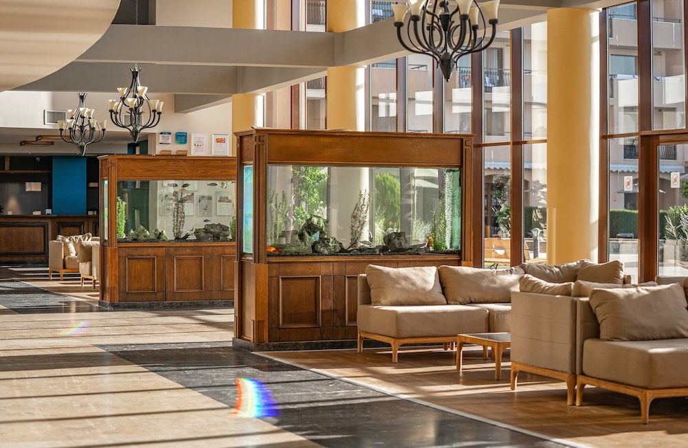 HVD Club Hotel Miramar - Ultra All Inclusive — Hotel building in Obzor, Burgas Region