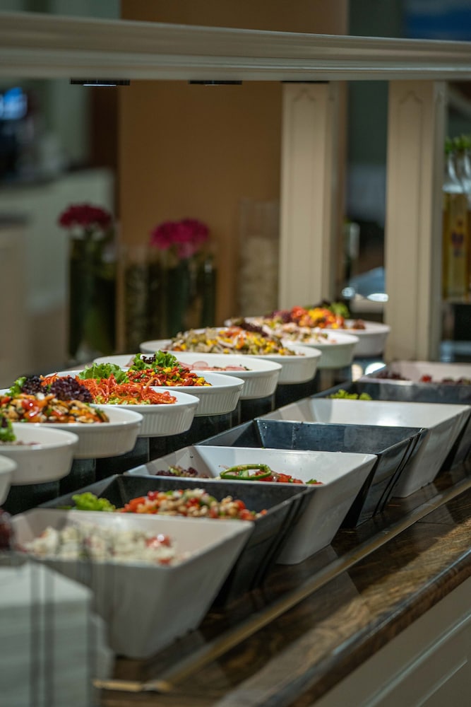HVD Club Hotel Miramar - Ultra All Inclusive — Restaurant & bars in Obzor, Burgas Region