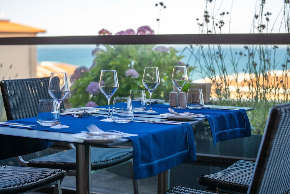 HVD Club Hotel Miramar - Ultra All Inclusive — Restaurant & bars in Obzor, Burgas Region