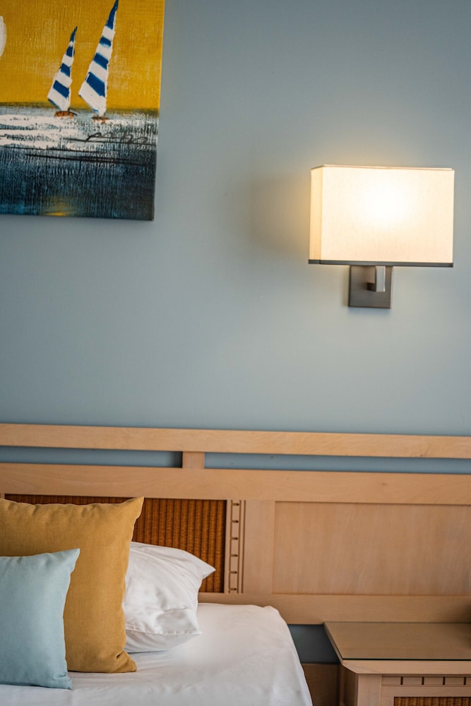 HVD Club Hotel Miramar - Ultra All Inclusive — Hotel rooms in Obzor, Burgas Region