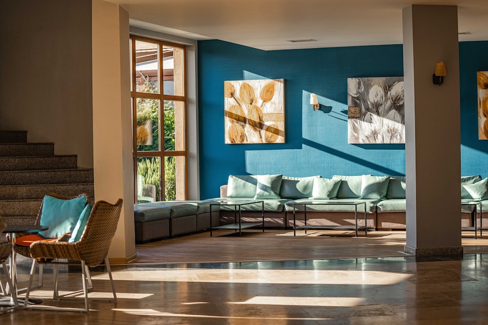 HVD Club Hotel Miramar - Ultra All Inclusive — Hotel building in Obzor, Burgas Region