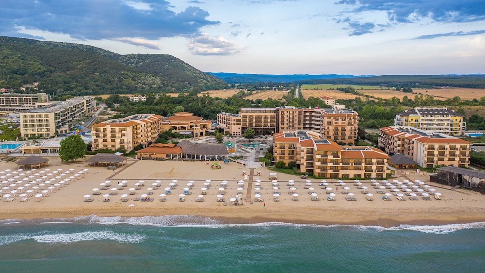 HVD Club Hotel Miramar - Ultra All Inclusive — Beach in Obzor, Burgas Region