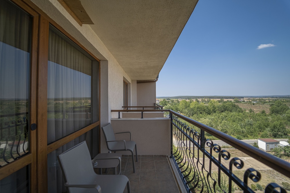 HVD Club Hotel Miramar - Ultra All Inclusive — Hotel rooms in Obzor, Burgas Region