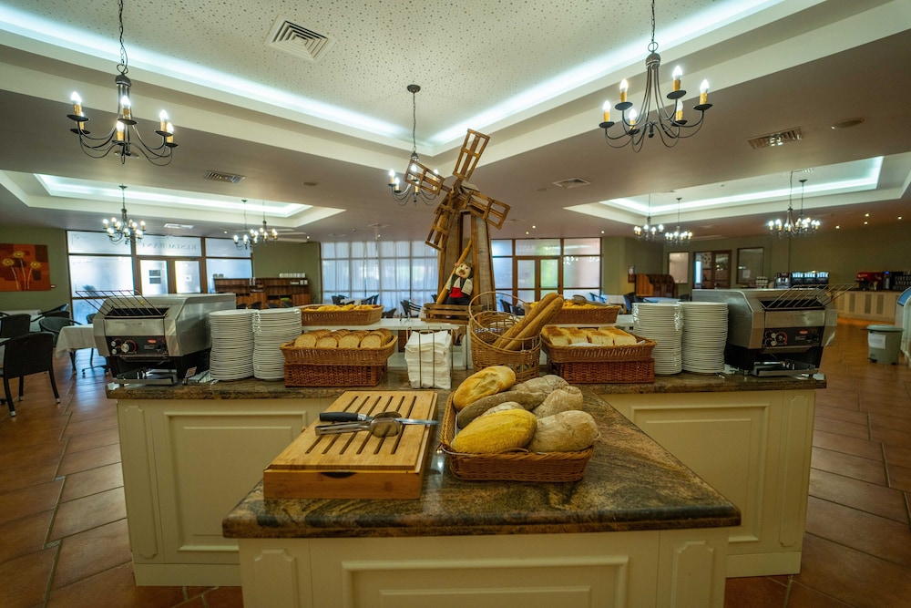 HVD Club Hotel Miramar - Ultra All Inclusive — Restaurant & bars in Obzor, Burgas Region