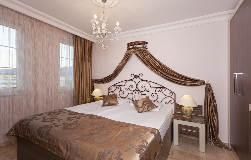 Club Paradiso Hotel — Hotel rooms in Alanya