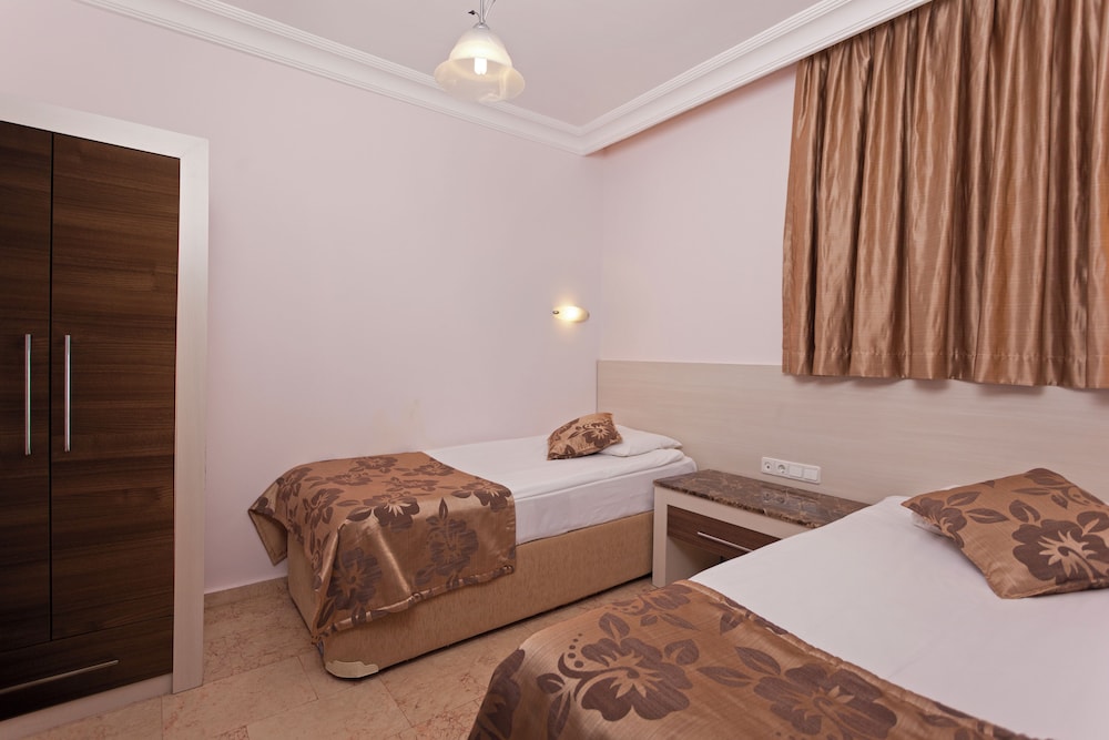 Club Paradiso Hotel — Hotel rooms in Alanya
