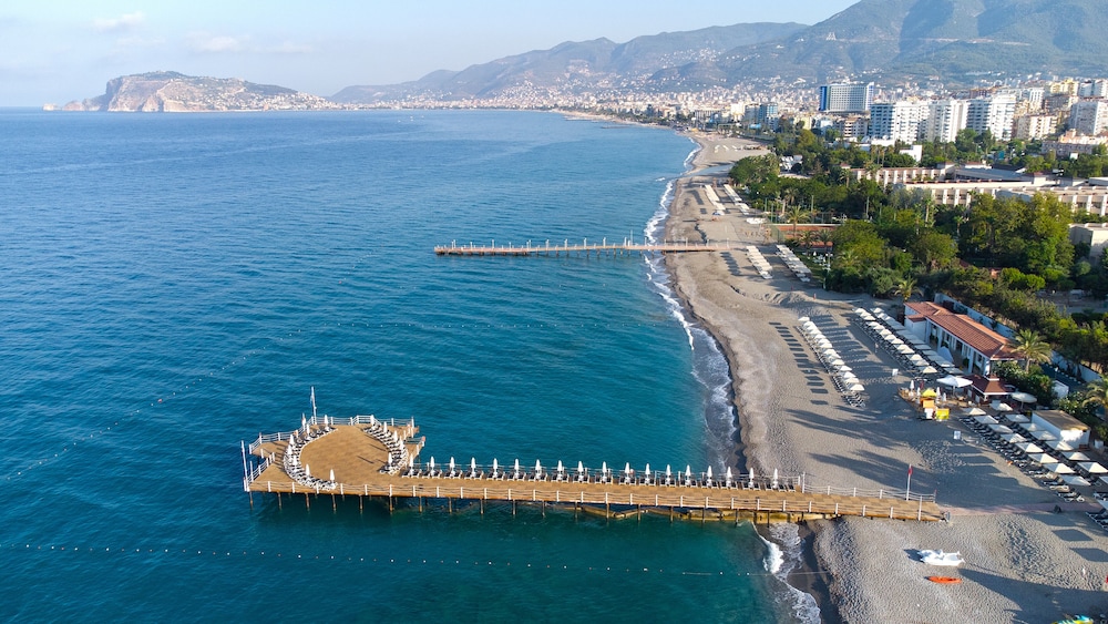 Club Paradiso Hotel — Beach in Alanya