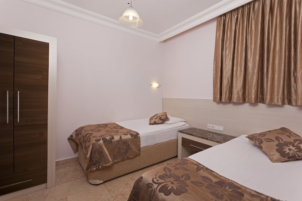 Club Paradiso Hotel — Hotel rooms in Alanya