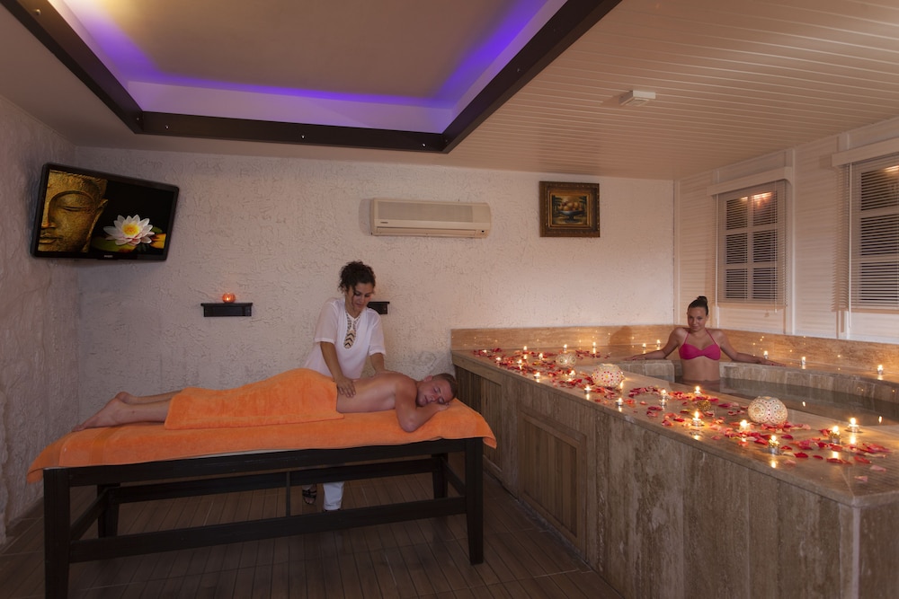 Club Paradiso Hotel — Spa in Alanya