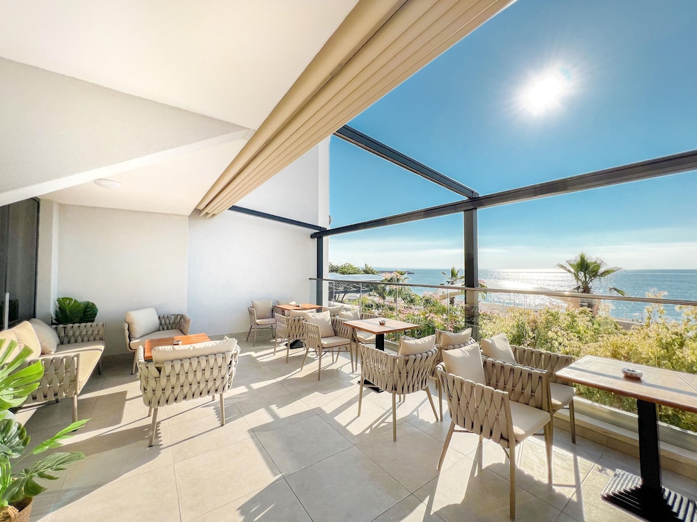 Sentido Hotel Marea - All Inclusive — Restaurant & bars in Golden Sands, Varna Region