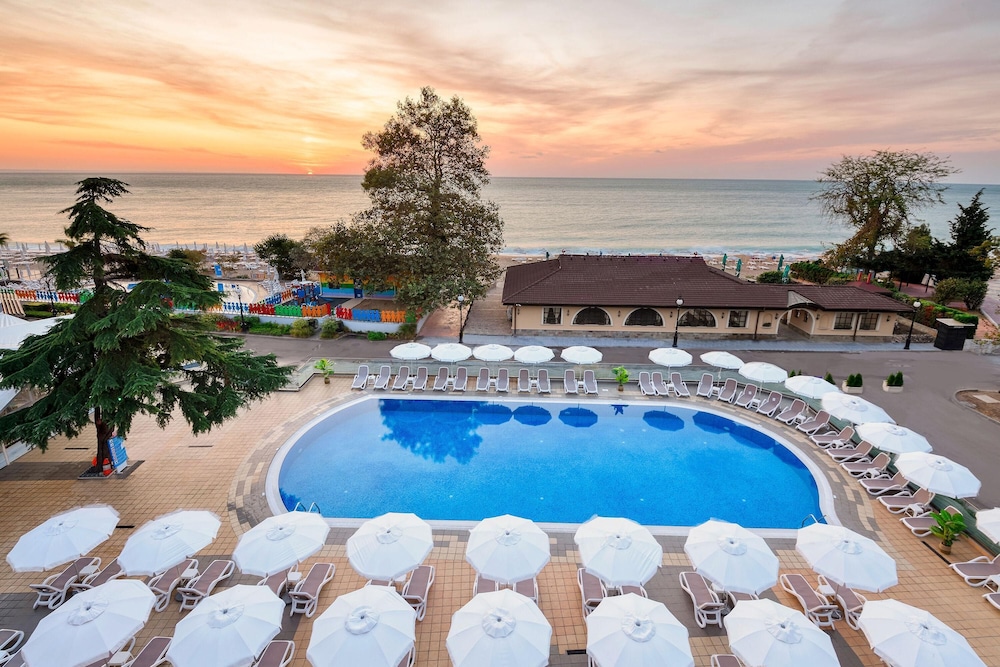 Sentido Hotel Marea - All Inclusive — Swimming pool in Golden Sands, Varna Region