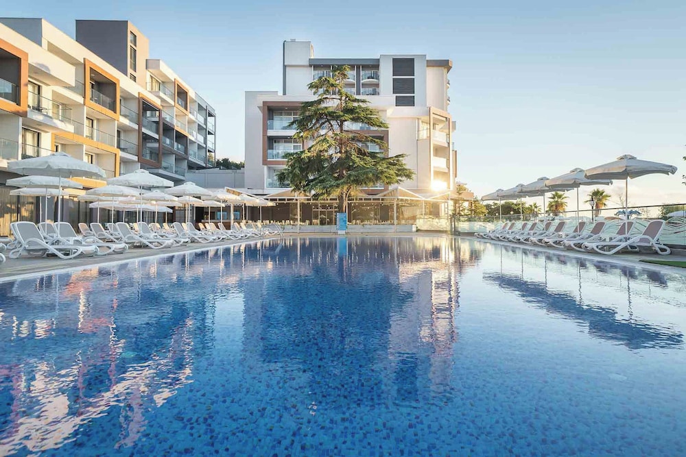 Sentido Hotel Marea - All Inclusive — Swimming pool in Golden Sands, Varna Region