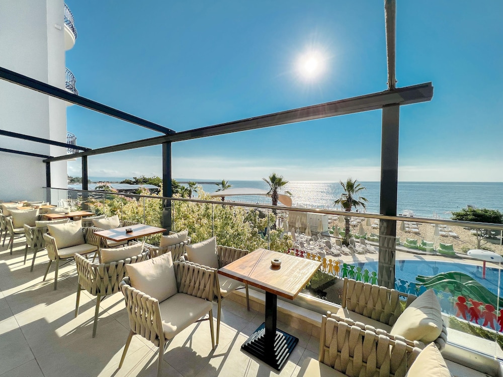 Sentido Hotel Marea - All Inclusive — Restaurant & bars in Golden Sands, Varna Region