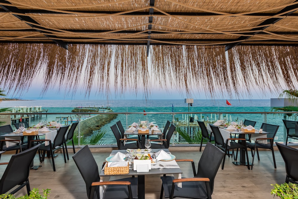 White City Resort Hotel — Restaurant & bars in Alanya