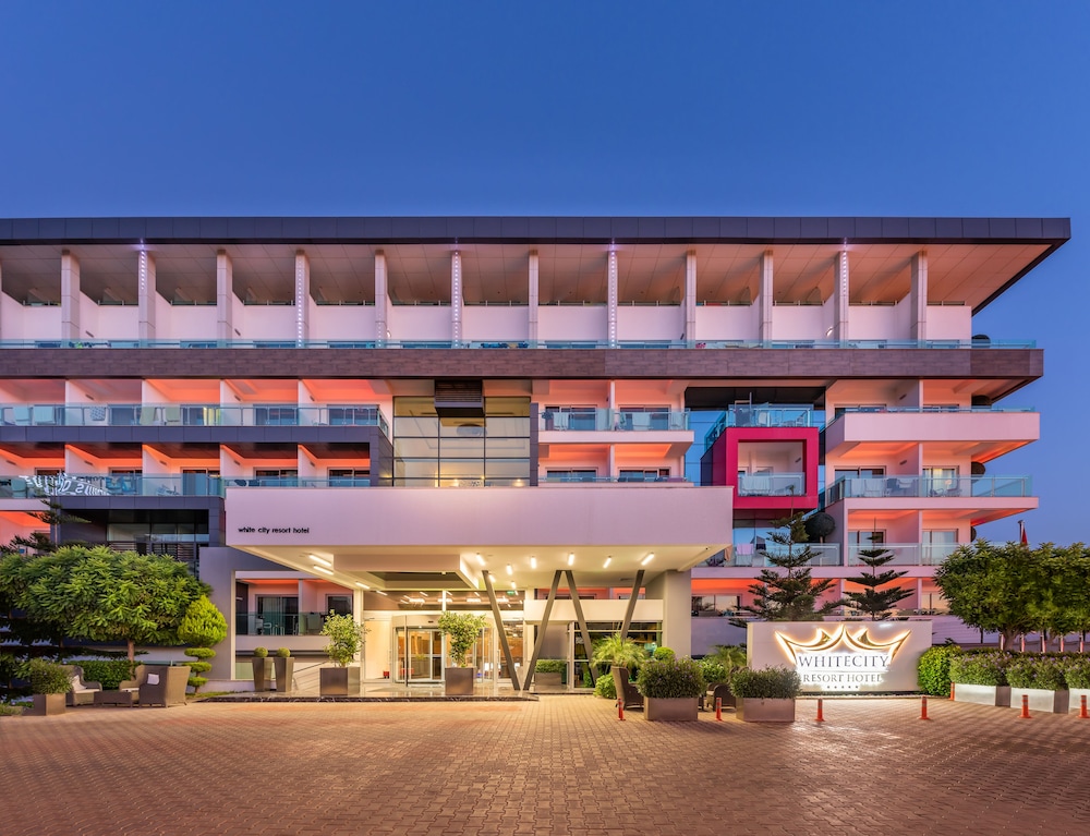 White City Resort Hotel — Hotel building in Alanya