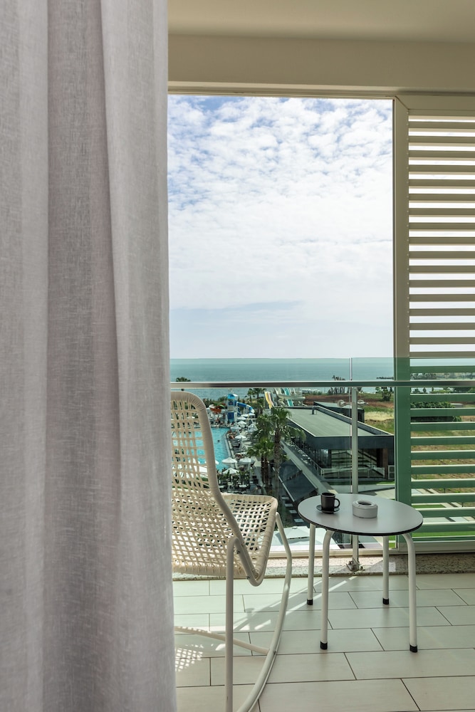 White City Resort Hotel — Hotel rooms in Alanya