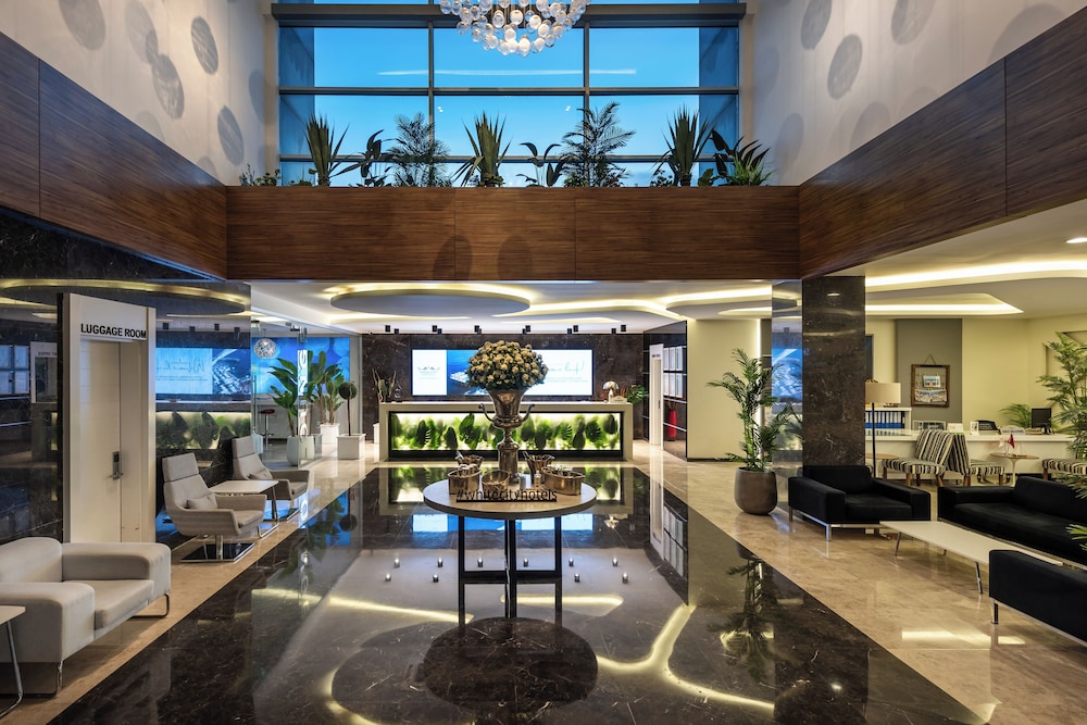 White City Resort Hotel — Hotel building in Alanya