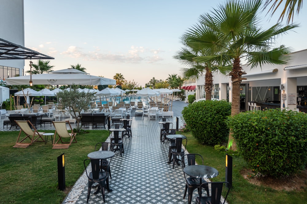 White City Resort Hotel — Restaurant & bars in Alanya