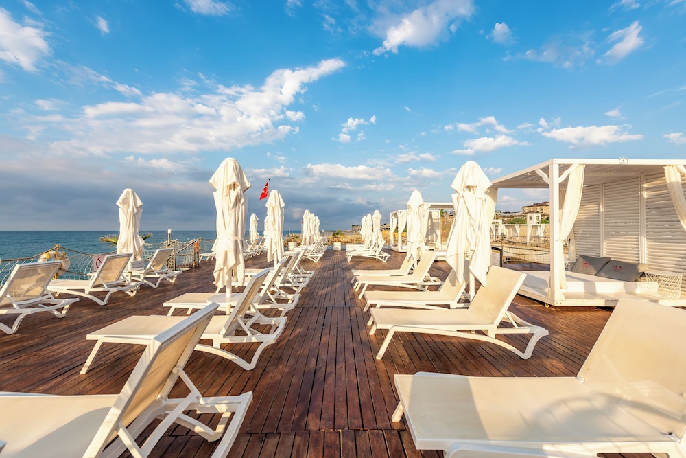 White City Resort Hotel — Beach in Alanya