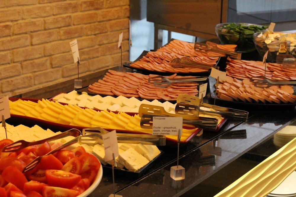 Aparthotel Marina Holiday Club & Spa — Restaurant & bars in Pomorie, Burgas Region