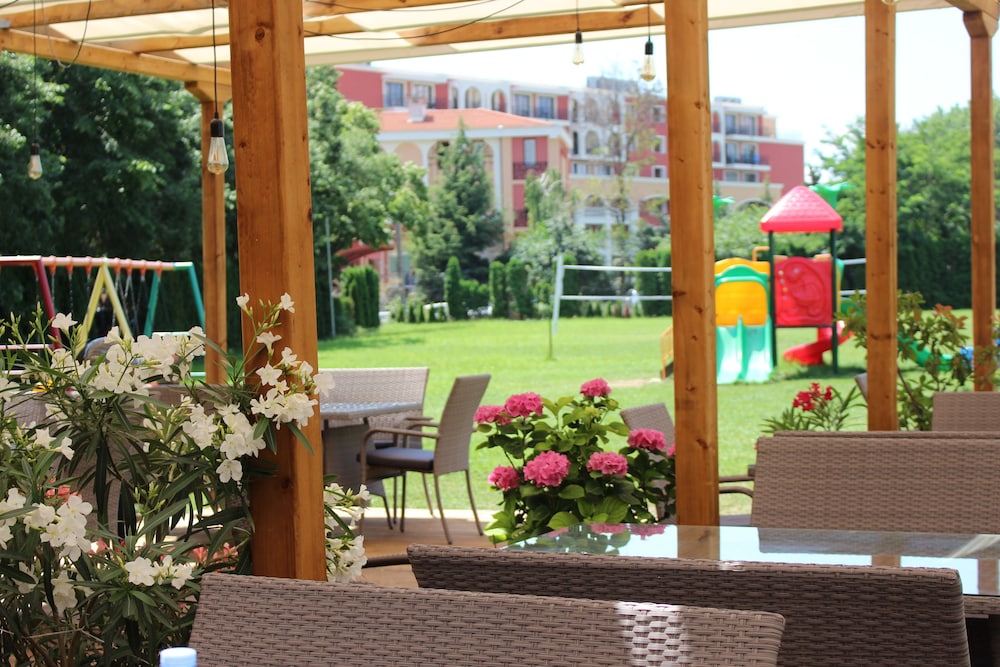 Aparthotel Marina Holiday Club & Spa — Attractions for children in Pomorie, Burgas Region