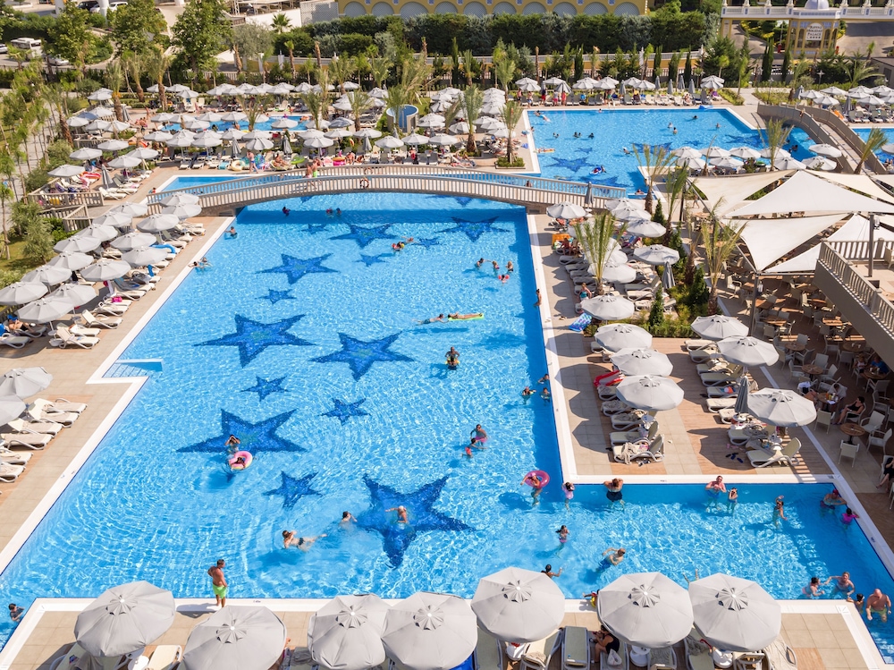 Royal Seginus - All Inclusive — Pool in Lara