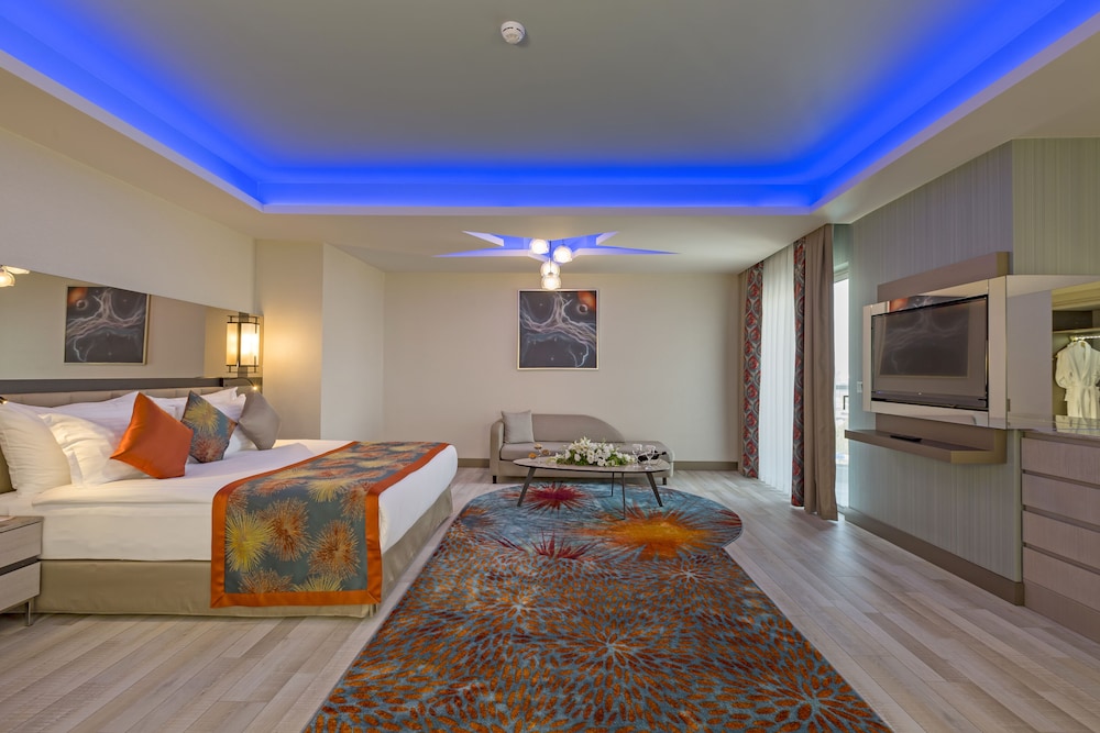 Royal Seginus - All Inclusive — Rooms in Lara