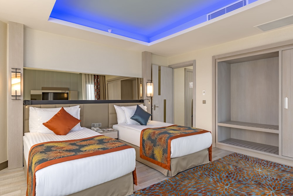 Royal Seginus - All Inclusive — Rooms in Lara