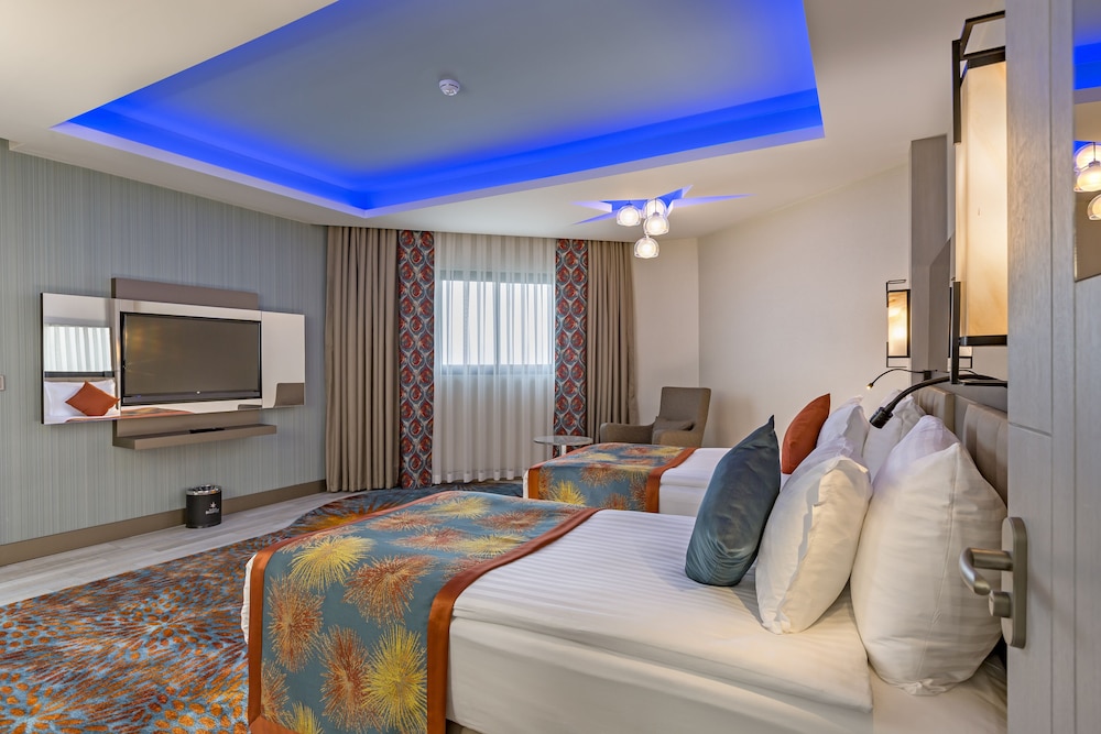 Royal Seginus - All Inclusive — Rooms in Lara