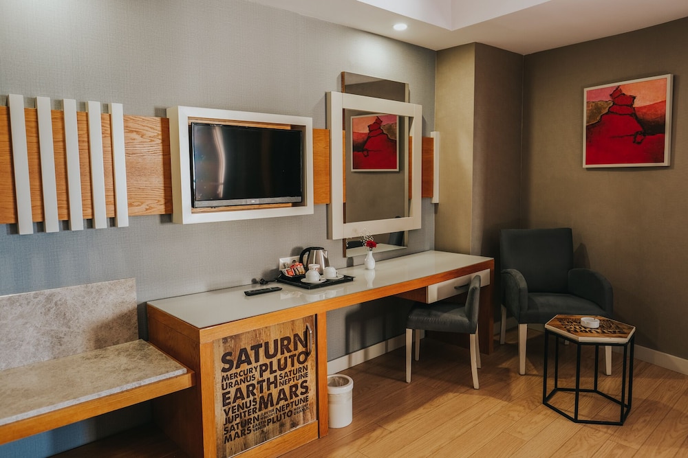 Saturn Palace Resort - All Inclusive — Hotel rooms in Lara