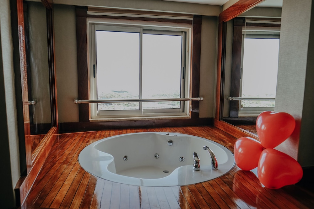 Saturn Palace Resort - All Inclusive — Hotel rooms in Lara