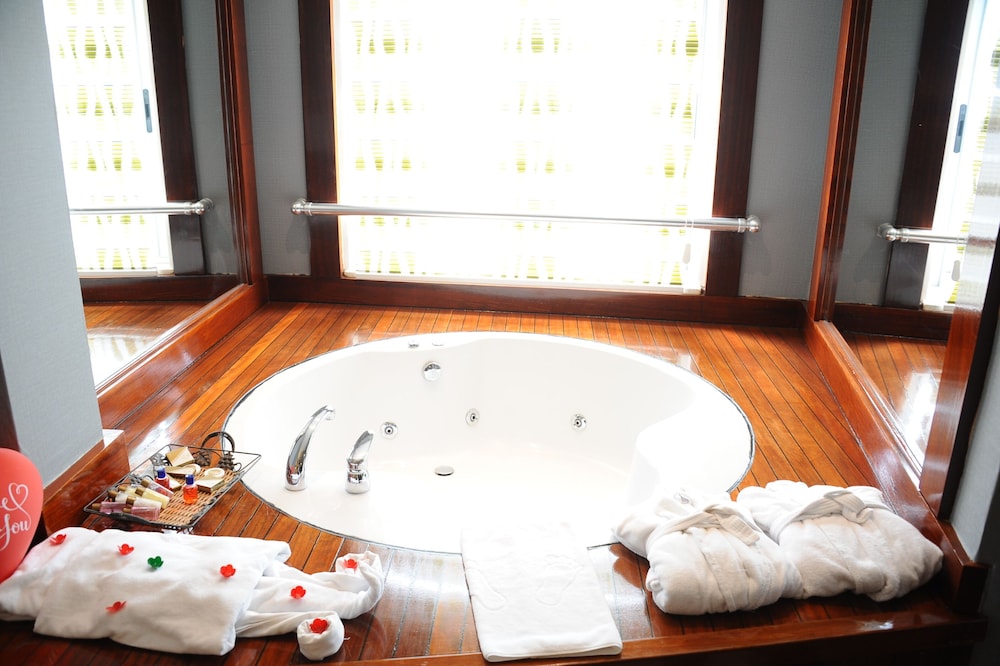 Saturn Palace Resort - All Inclusive — Hotel rooms in Lara