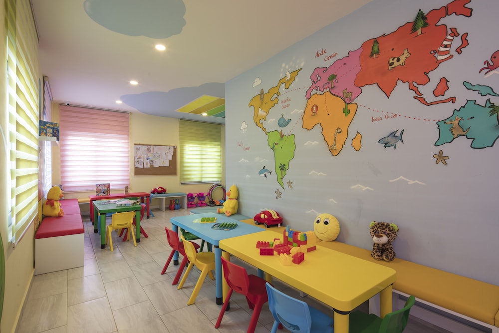 Aydinbey Queen's Palace & Spa - Ultra All Inclusive — Attractions for children in Belek
