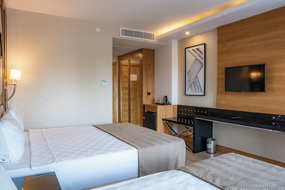 Aydinbey Queen's Palace & Spa - Ultra All Inclusive — Hotel rooms in Belek