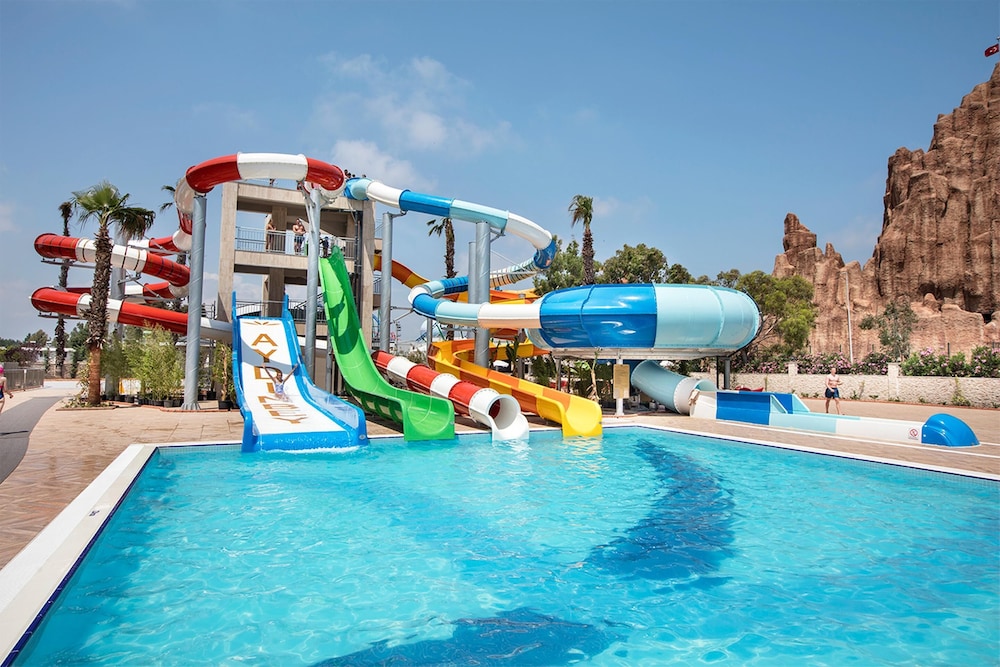 Aydinbey Queen's Palace & Spa - Ultra All Inclusive — Attractions for children in Belek