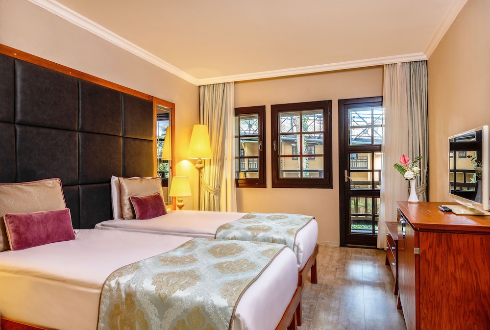 Asteria Family Resort Belek (Ex. Aquaworld Belek) - All inclusive — Rooms in Belek