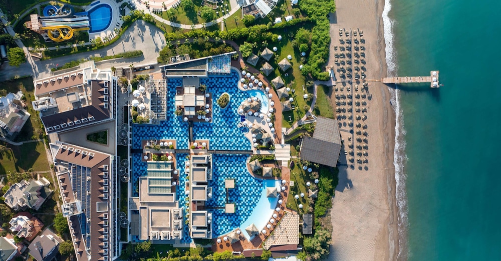 Tui Blue Sherwood Belek - All Inclusive — Hotel building in Belek