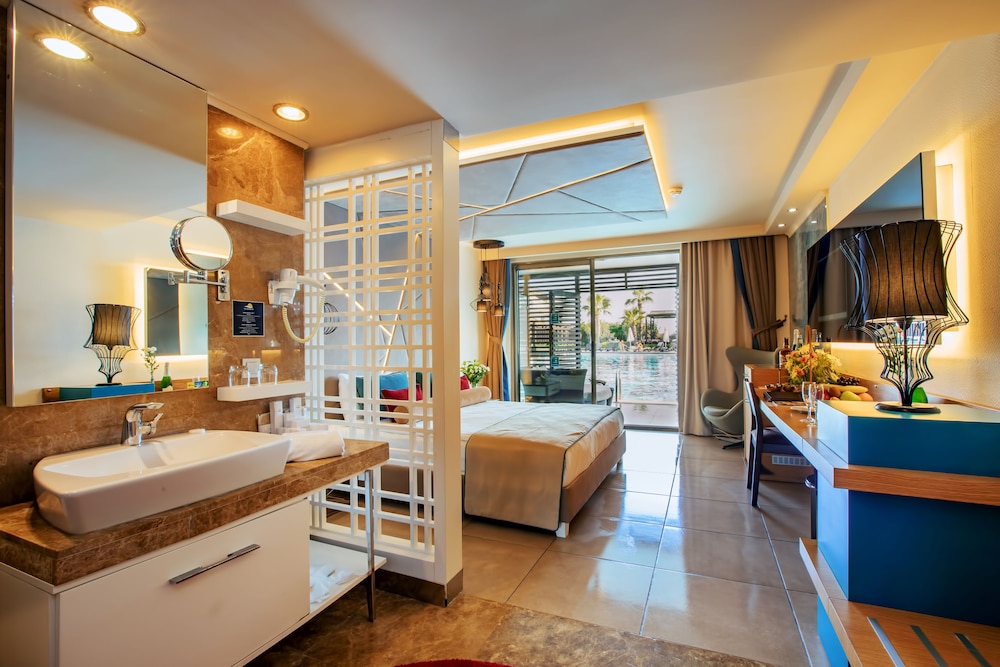 Tui Blue Sherwood Belek - All Inclusive — Hotel rooms in Belek