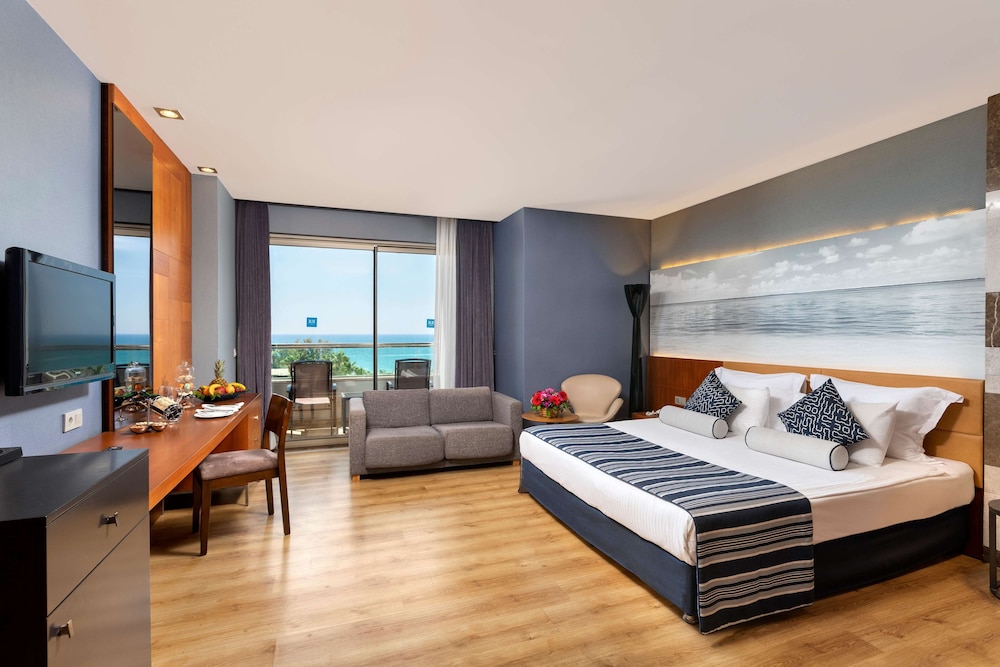 Tui Blue Sherwood Belek - All Inclusive — Hotel rooms in Belek