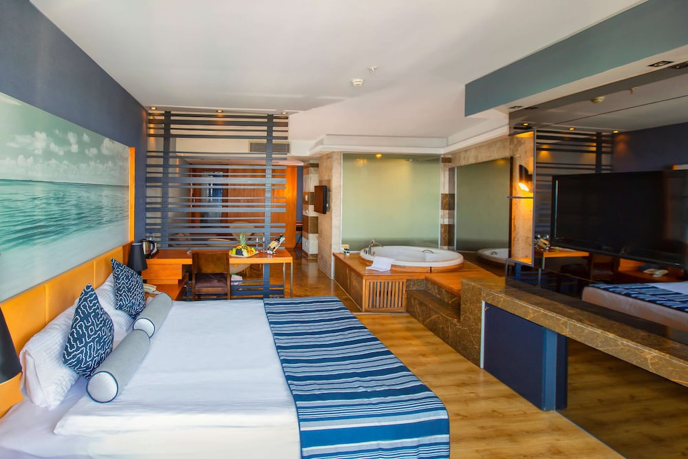 Tui Blue Sherwood Belek - All Inclusive — Hotel rooms in Belek